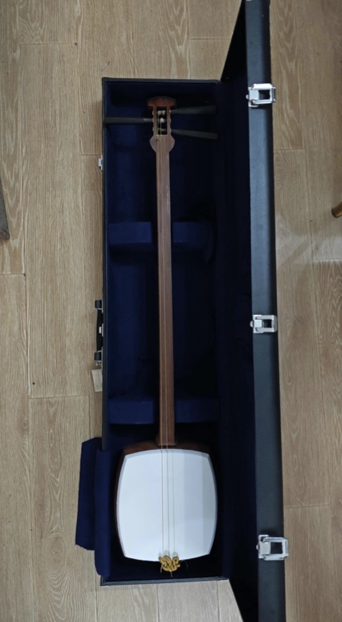 Musical Instrument In Japanese - Shamisen Japanisches Traditionelles Saiteninstrument Nur Ein